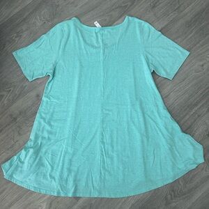 LuLaRoe Perfect Tee XL